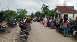 Pangkalan Lain Kerap Jual Tidak Tepat Sasaran, Pangkalan LPG di SPBU Merlung Jadi Antri